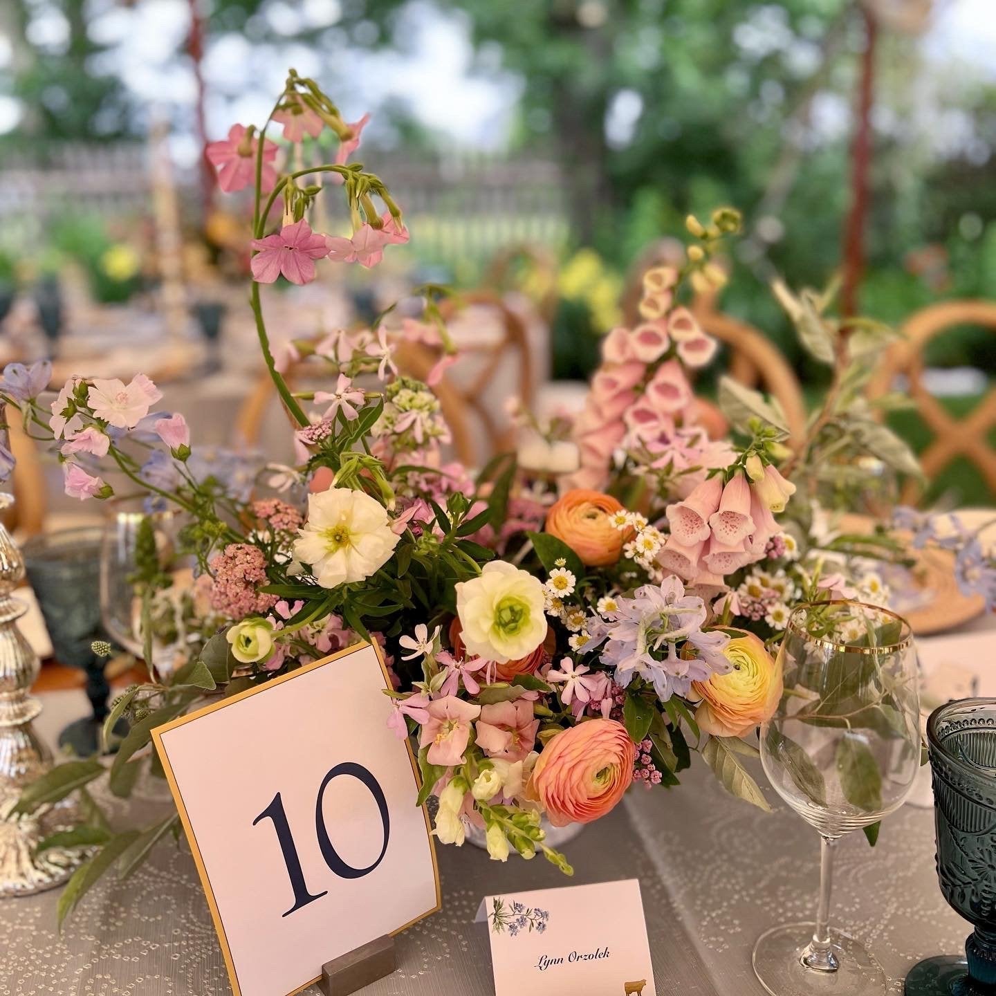 Are Local Flowers Better for Luxury Weddings?