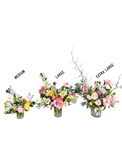 Fresh Flower Arrangement · Clear Glass Vase